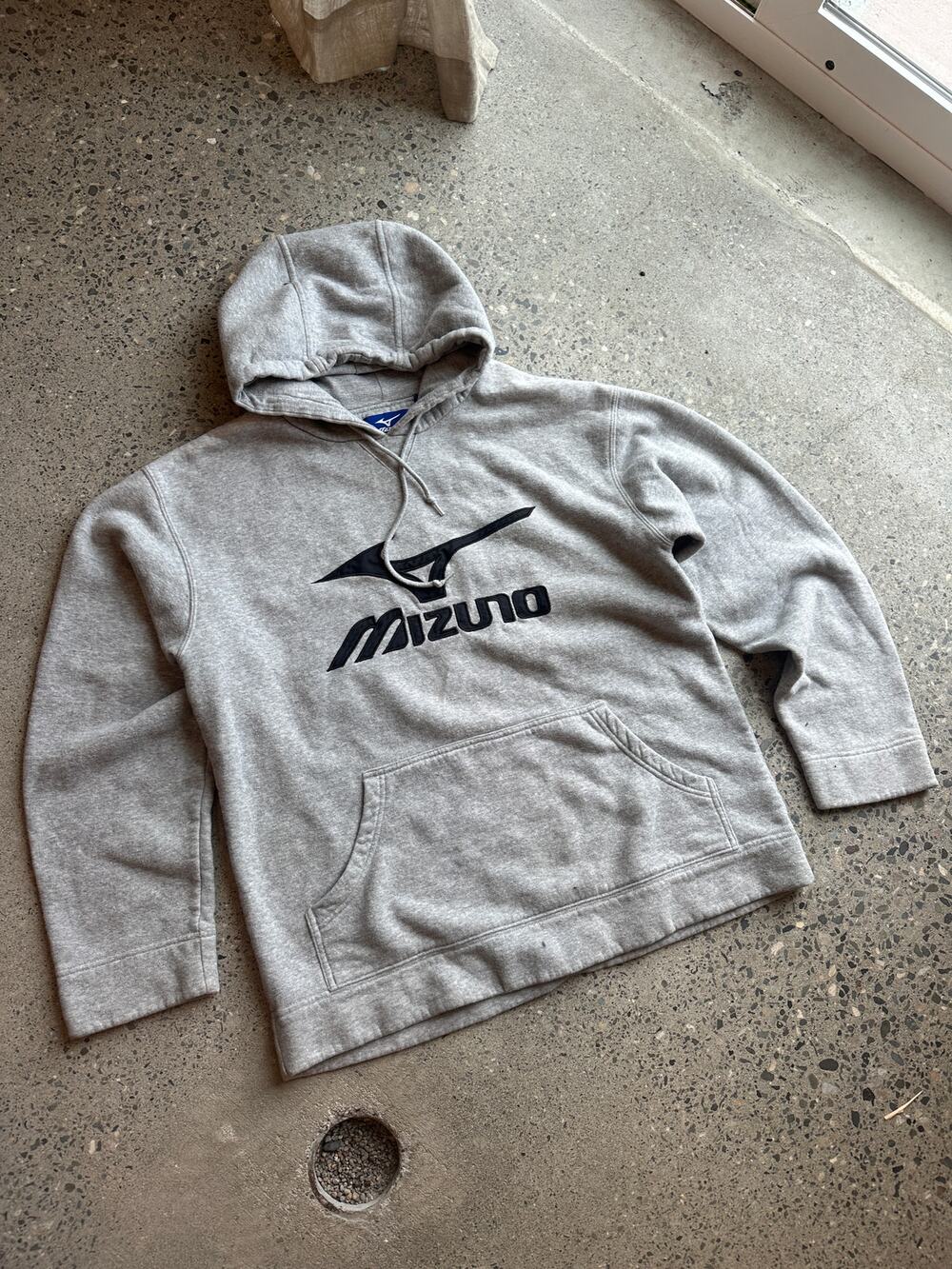 Mizuno Unisex Small Hoodie Grey Spell Out Logo Hoodie Pullover Sweatshirt